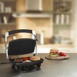Burger auf der Grillfläche